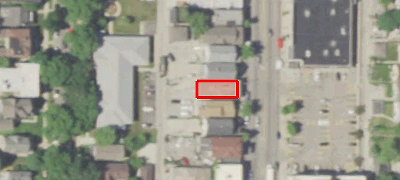 2935 Oakland Ave