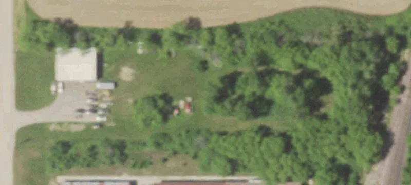 320 Commerce St