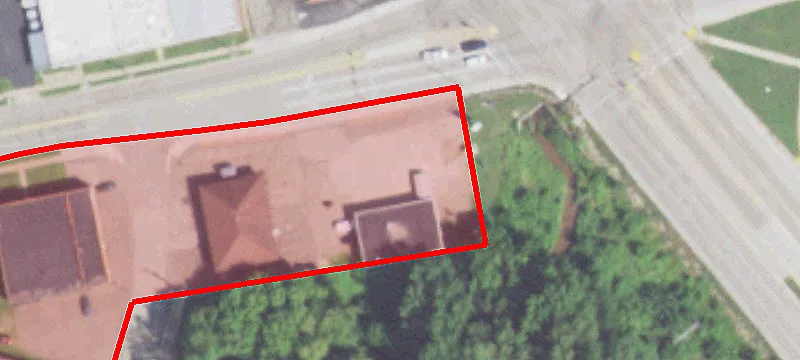 1305 Menomonie St