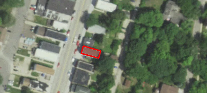 28 Main St