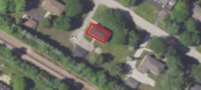 15305 Marilyn Dr