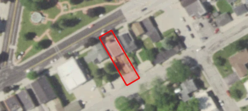 265 Grn Bay Ave