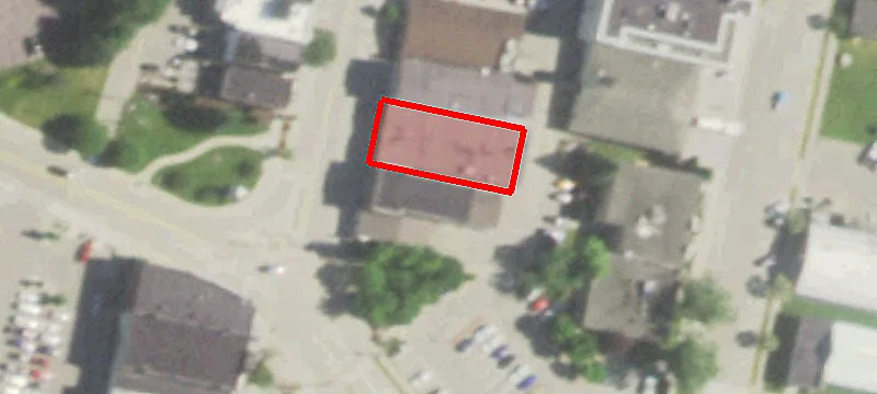 106 Main St