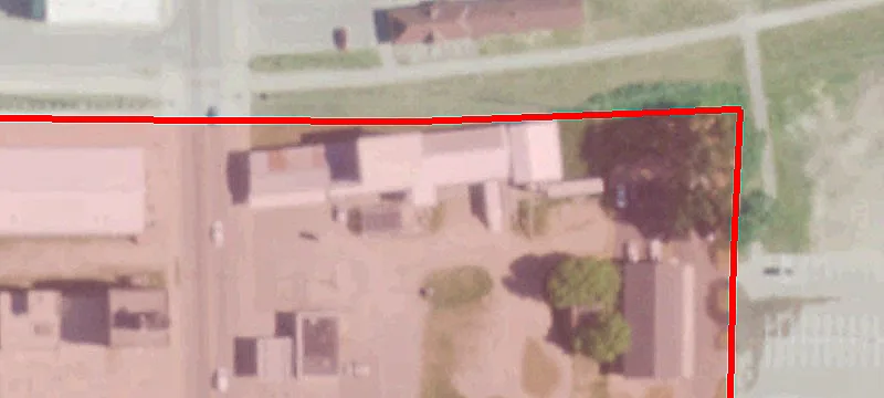 704 Main St