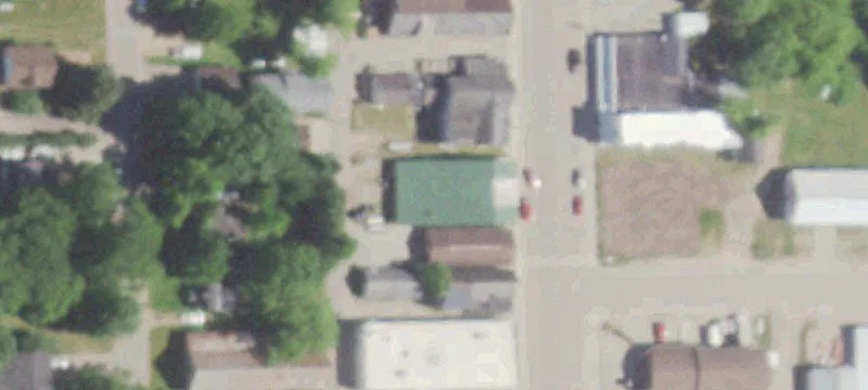 1215 Main St