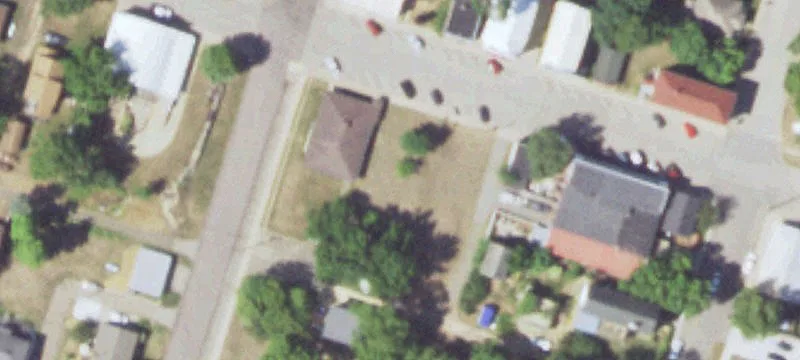 417 2nd St