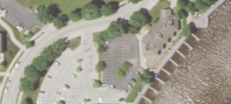 539 Riverfront Dr