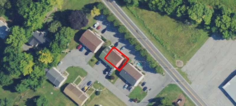 702 Thomas Ln