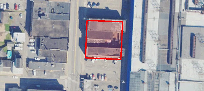 3068 Main St