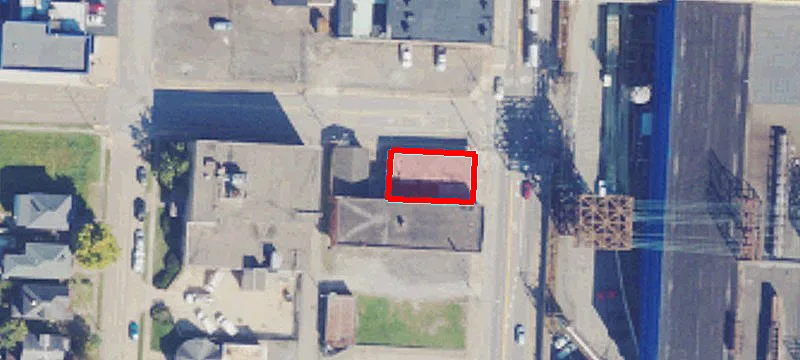 3001 Main St