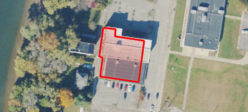 132 Main St