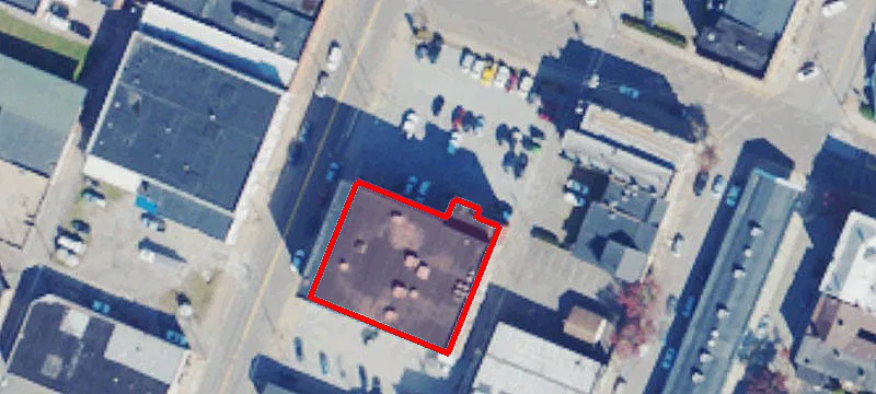 2200 Main St