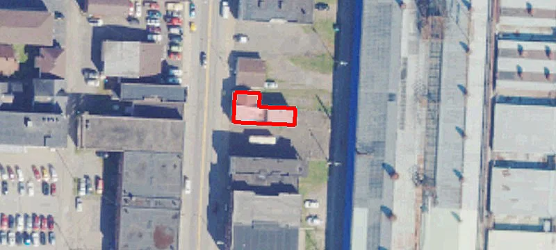 3146 Main St