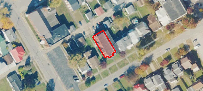 211 4th Ave