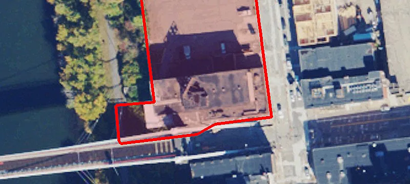949 Main St