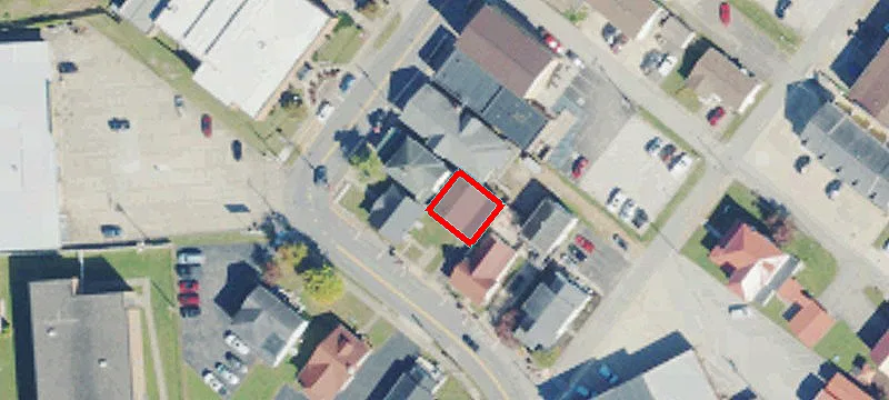689 Central Ave