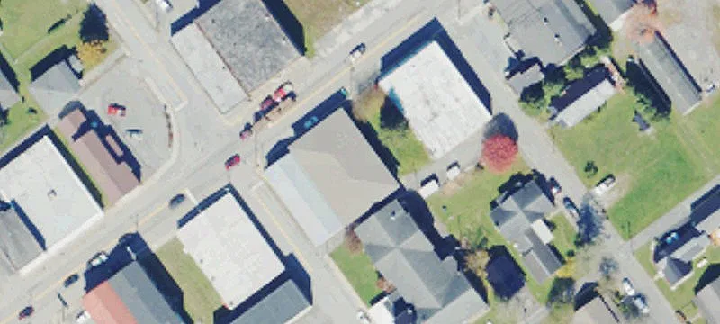 706 Main St