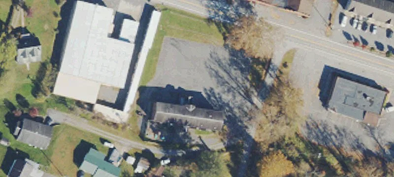 1800 Locust Ave