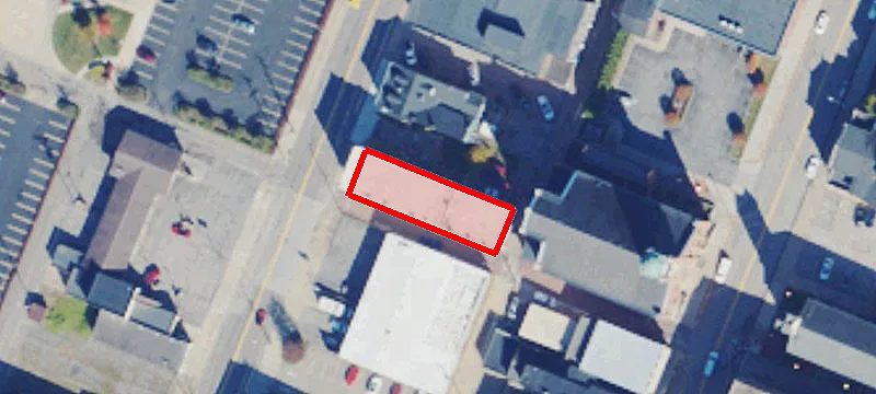 2128 Main St
