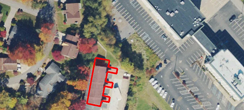 1325 Pineview Dr