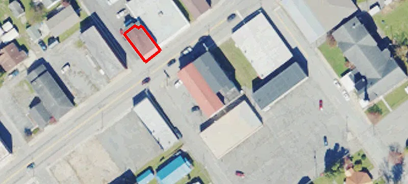 606 Main St