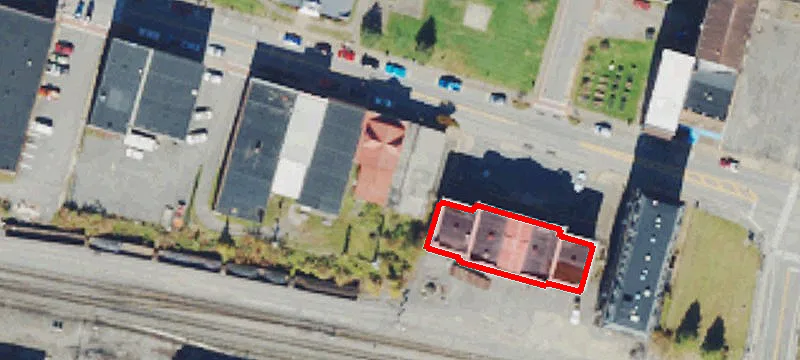 32 Main St