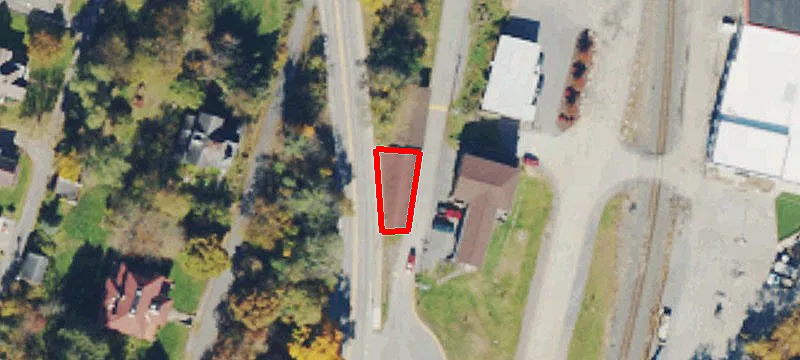 15 Tower Ln