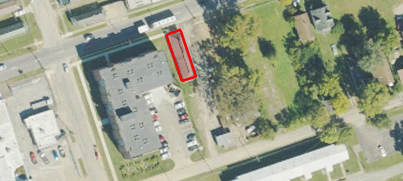 957 Adams Ave