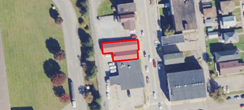 1015 Main St