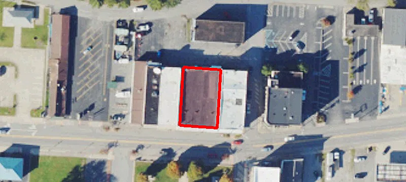 719 Main St