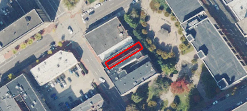 708 Lee E St
