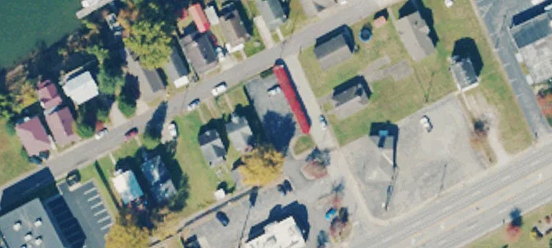 4205 Riv Ave
