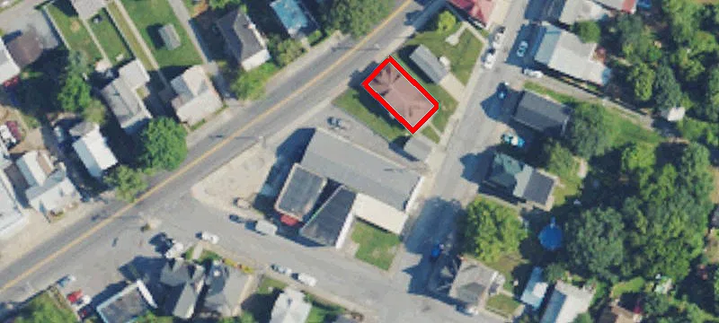 705 Queen St