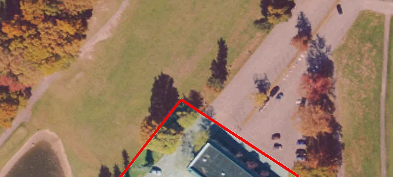 90 Lakeview Dr