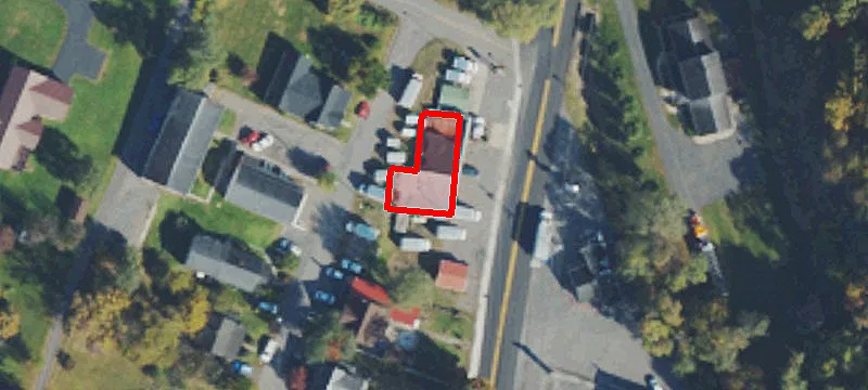 495 High St