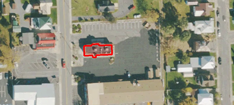 28 Main St