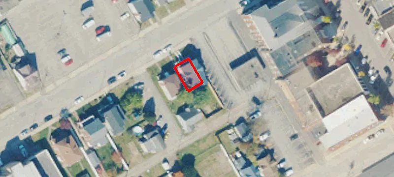 230 6th Ave