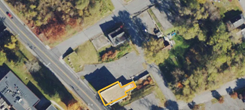 121 Robinson St