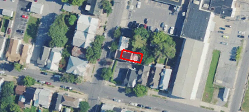 222 Maple Ave