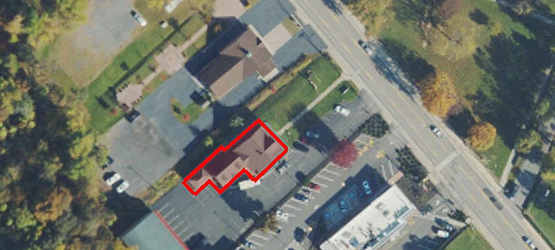 352 Main St