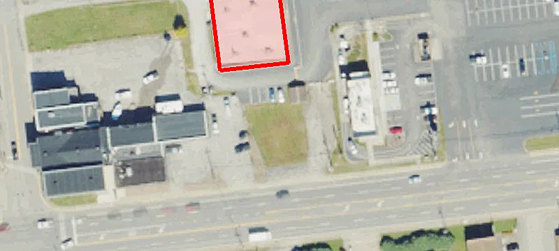 975 Main St