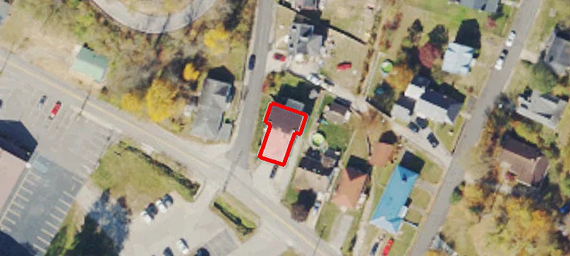 960 Woodward Dr