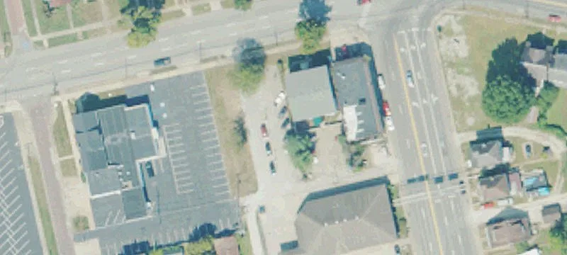 3035 3rd Ave