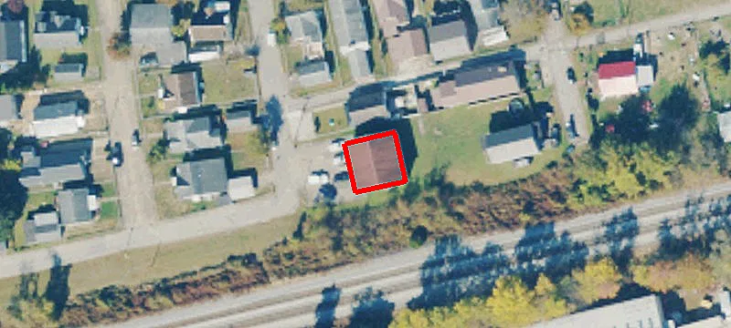 705 Maple St