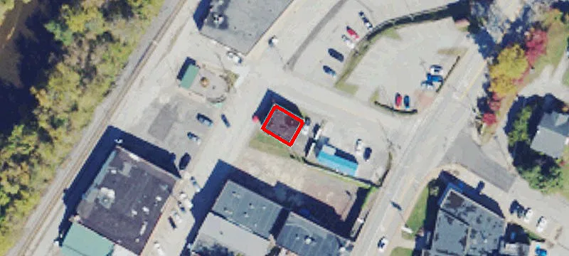 302 Main St