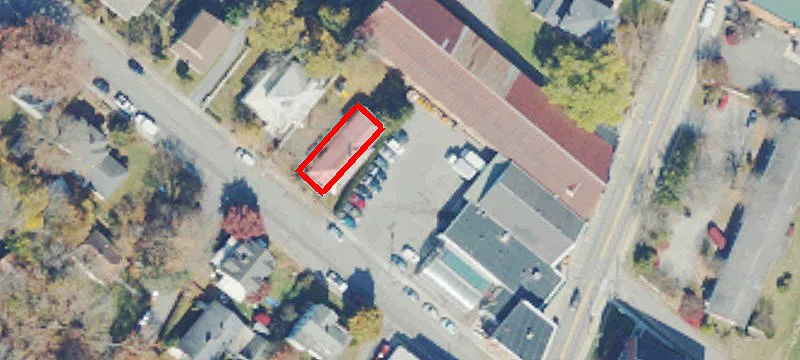 7 Salisbury Ave