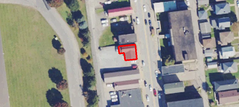 1037 Main St