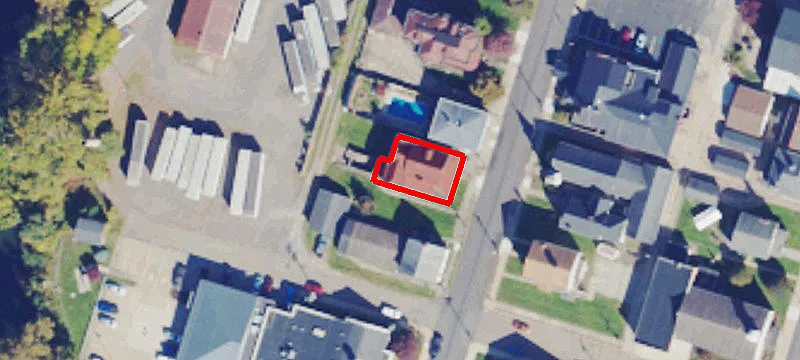 1017 Main St
