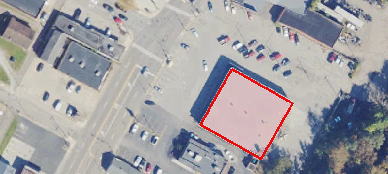 3558 Main St