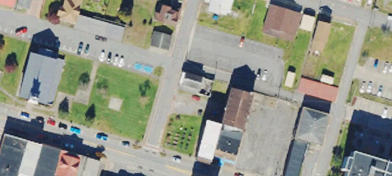 114 Luzadder St